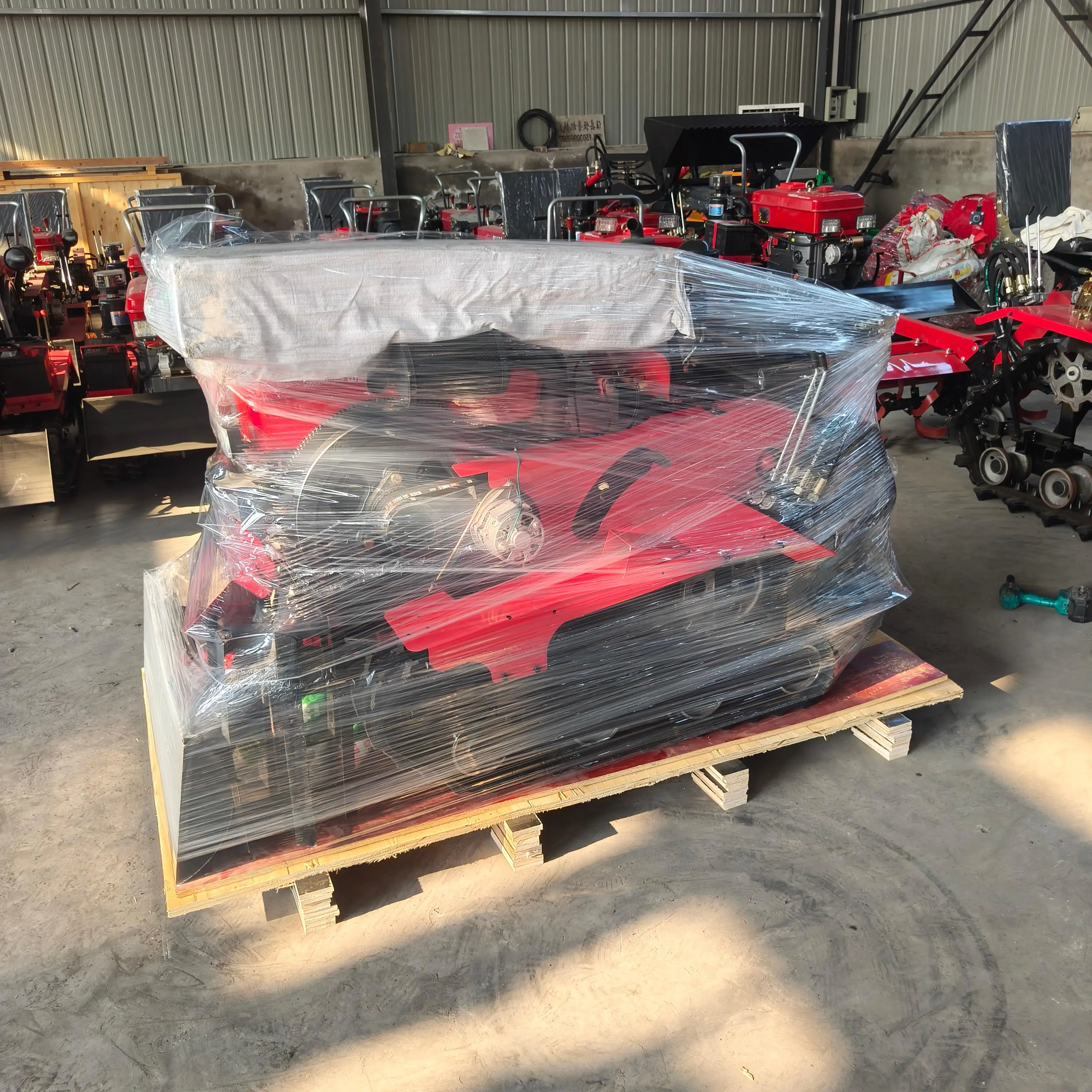 Mini Crawler Tractor Agricultural Machine  Farm Cultivator Rotary Tiller Mini Crawler Tractor