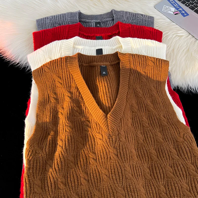 

V-neck Casual Lightweight Sleeveless Windproof Vest Jackets Outerwear Men Warm Loose Coat Outdoor Fashion Bottom Shirt Waistcoat