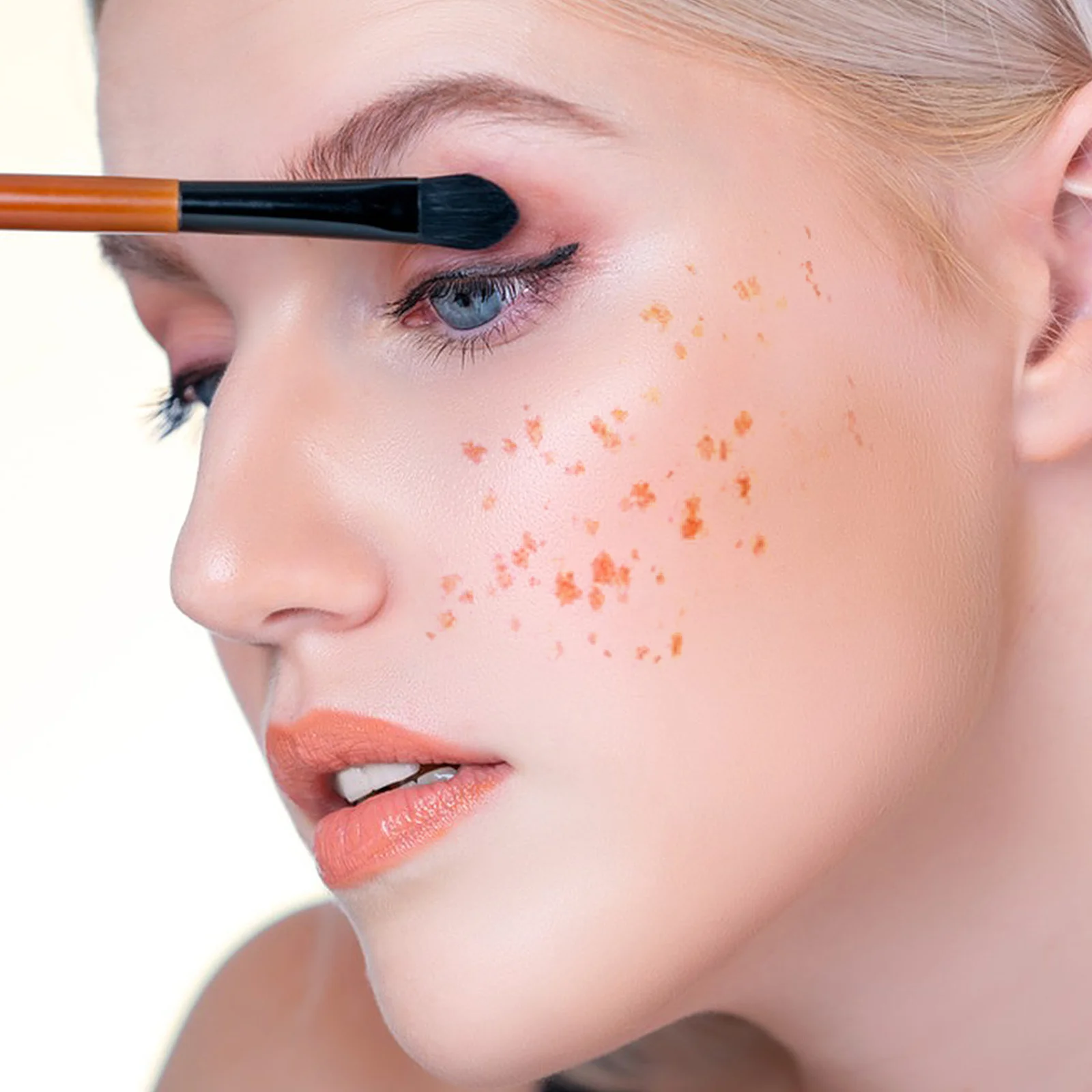 Outil de taches de rousseur de brocoli, conception réaliste de faux légumes pour le maquillage de taches de rousseur naturelles, tampon de visage de légumes verts réutilisable