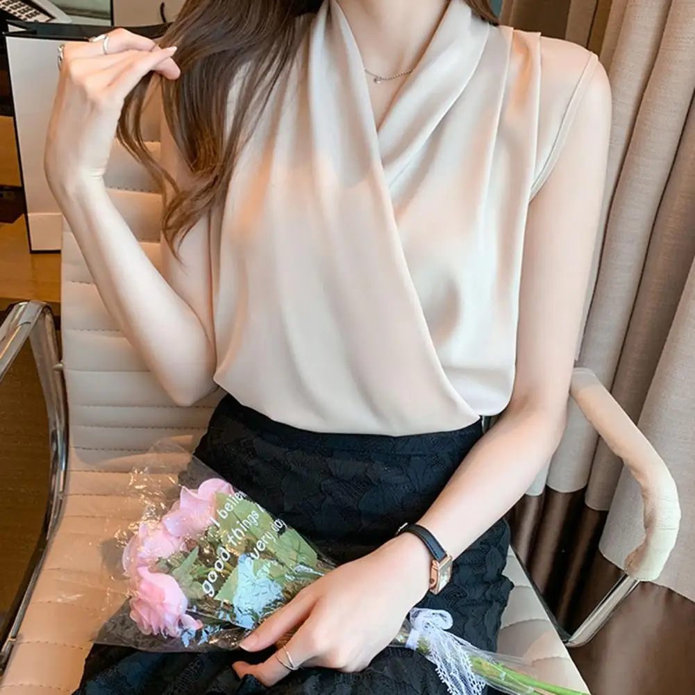 

Женская атласная блузка без рукавов, с V-образным вырезом