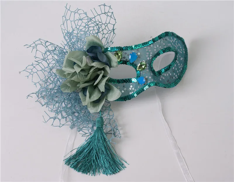 

Beautiful Woman Half Face Sequins Stage Nightclub Bar Dance Mask Party Banquet Adult Halloween Fake Mask