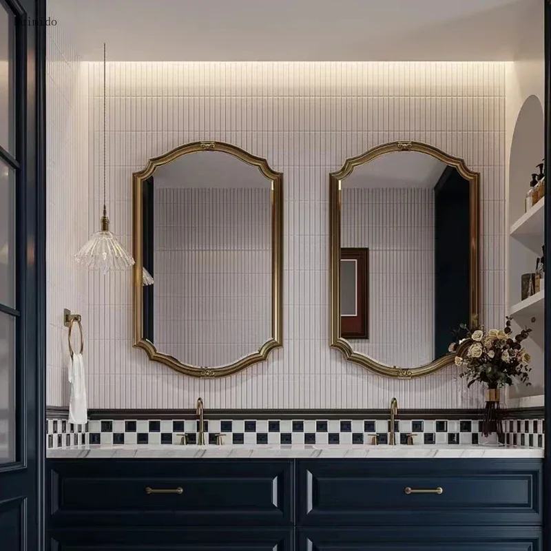 Retro Light Luxury Vanity， European Special-shaped Bathroom Wall-mounted Anti-fog Mirror Master Design Simple Decorative
