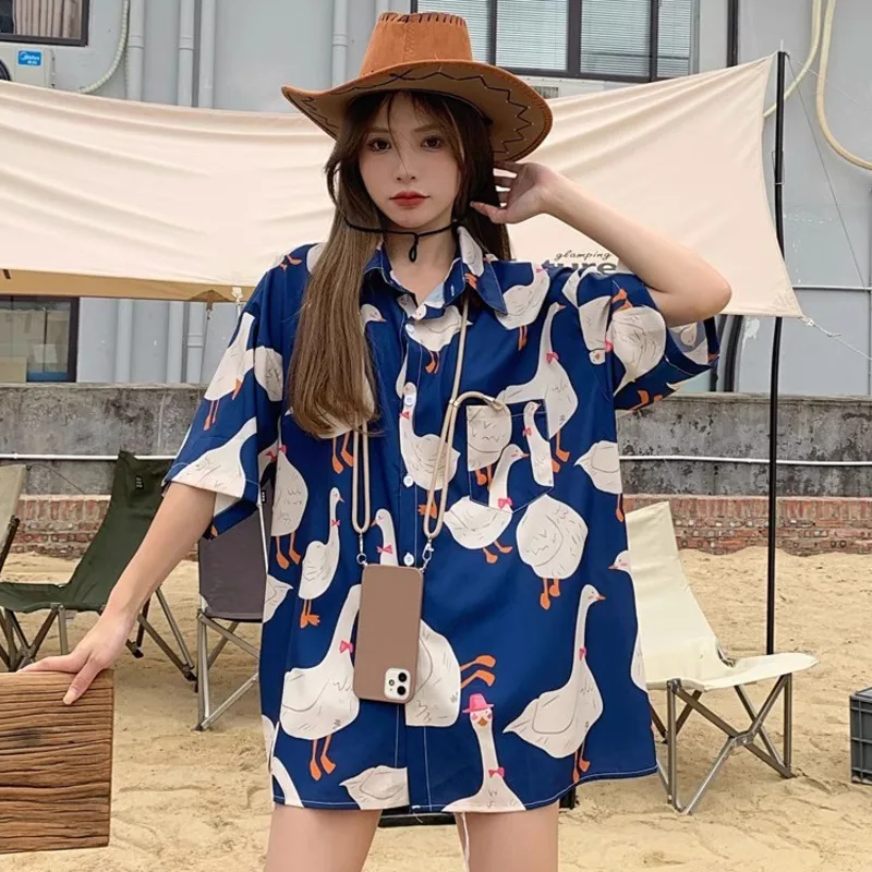 2024 Summer Cartoon Shirt Top Women Kawaii Cartoon Goose Print Short Sleeve Shirts Hawaii Beach Couples Cute Button Up Blouse