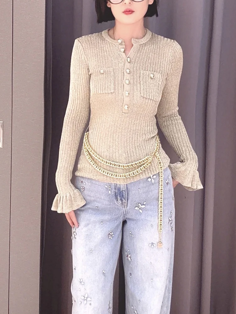 

Высококачественный французский утягивающий вязаный свитер с круглым вырезом, осень 2022, новый стиль, расклешенный топ с длинными рукавами и цепочкой на талии