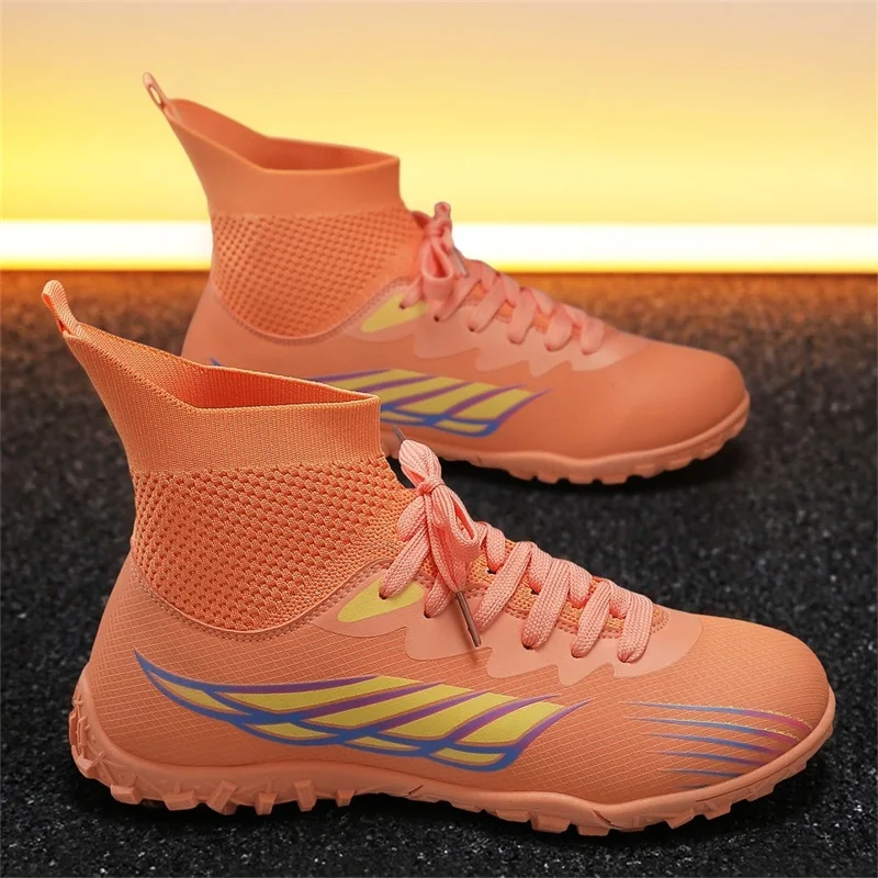 

Высокие футбольные тренировочные кроссовки с длинными и сломанными ногтями. Новая трансграничная спортивная обувь для футболисты. Zapatos De Futbol.