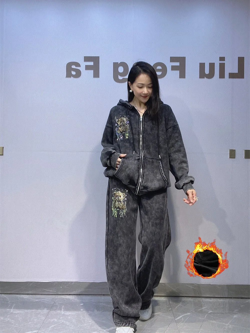 

Women's Winter Thiened Fce Zipper Hoodie And Cardigan Set Casual Dyed in Place Ensemble with Full Body Cotton