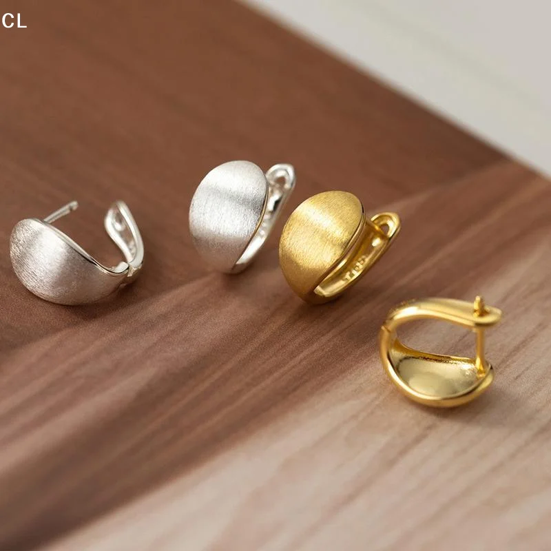 1Pair  Small Vintage Matte Brushed Earrings for Women Exaggerated Frosted Curved Ear Buckle Jewelry Party Accessories Gifts