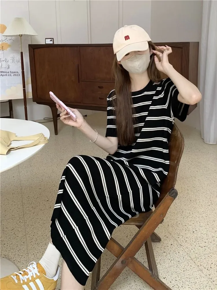 Ladies' Loose Fit Striped Knitted Short Sleeve T-Shirt Dress Summer Korean Style Slimming Age-Defying Straight Cut Long Skirt
