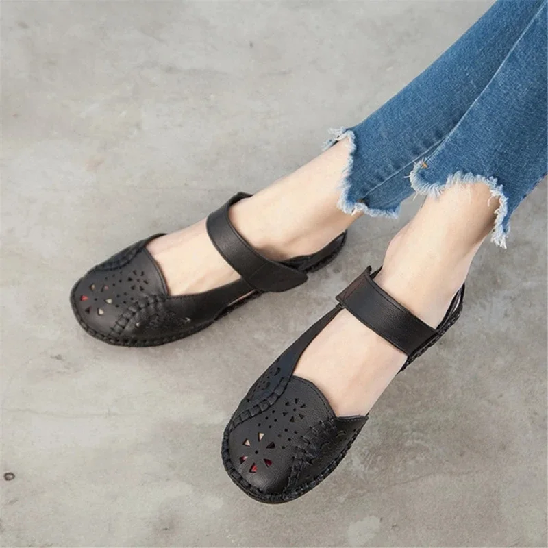 BEYARNE Genuine Leather Breathable Soft Flat Retro Summer Women Shoes Woman Moccasins Buckle Strap Ladies Sandals Luxury