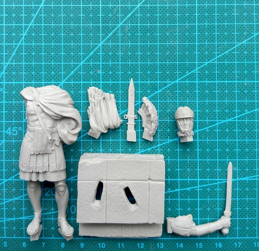 1/24 Die-cast Resin Figure Model Assembly Kit Medieval Mannequin Toy Unpainted Free Delivery (75mm)