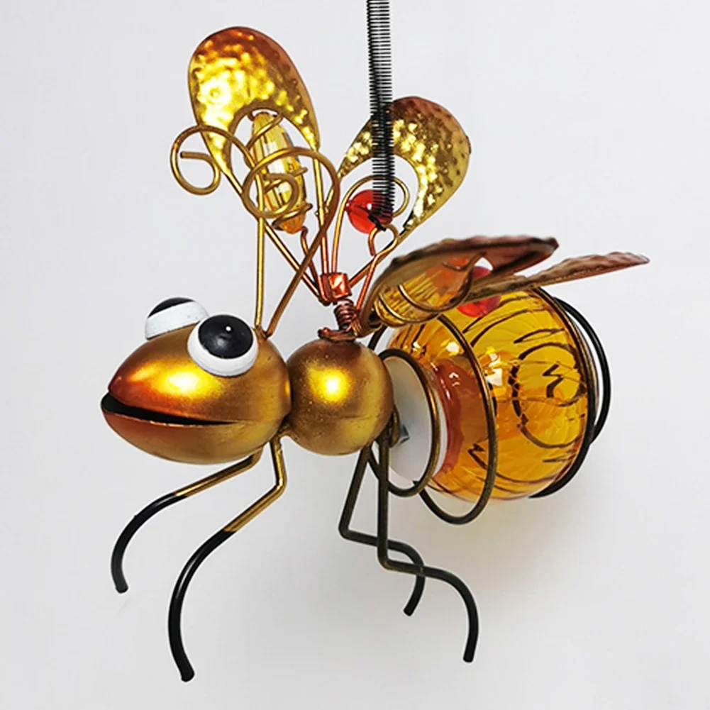 Solar Powered Hanging Bug Light Metal Hanging Flying Insects Lamp Garden Bug Light Ornament for Outside Lawn Decor