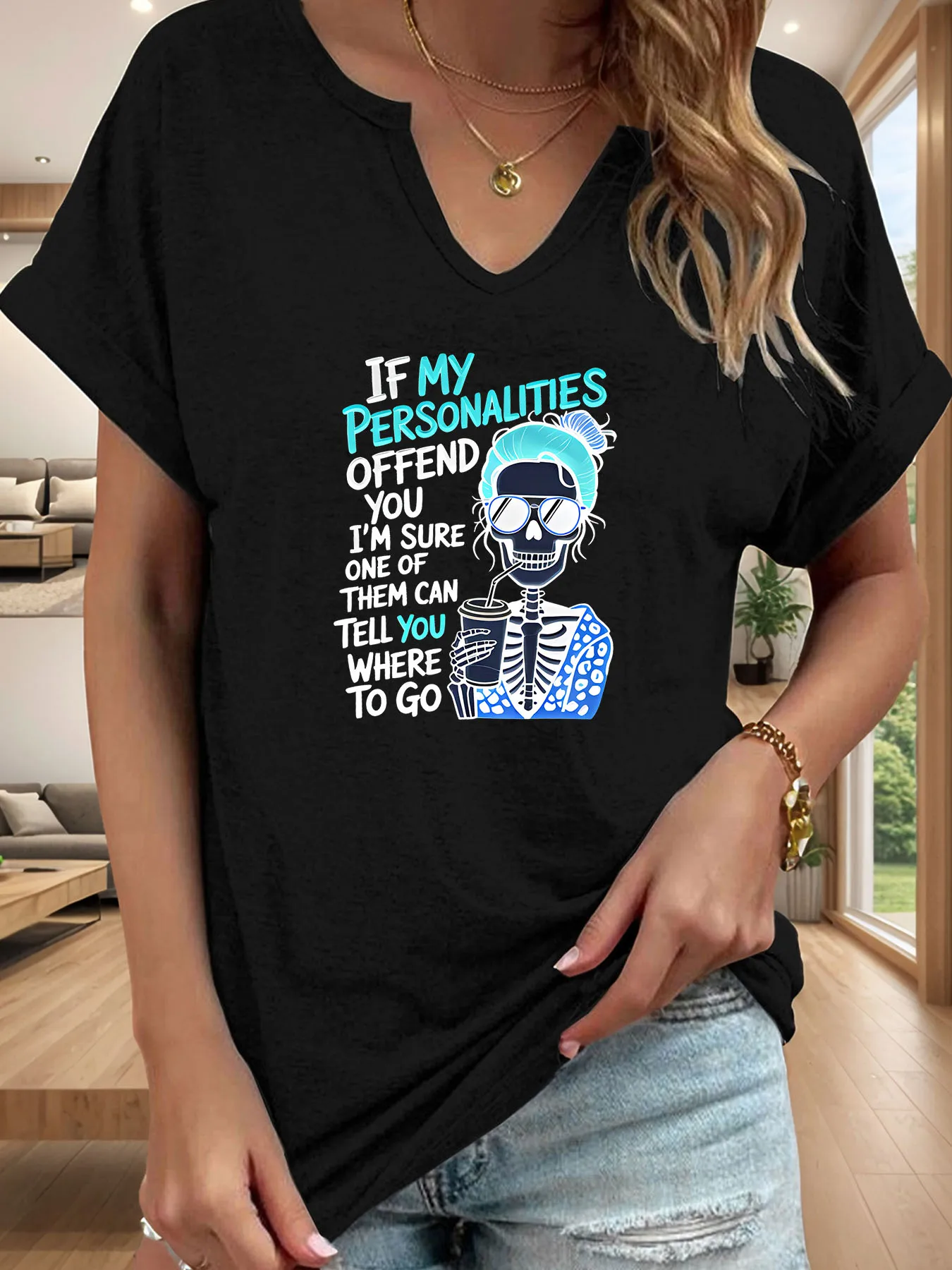 Funny Skull Print T-shirt, Casual and Fashionable Notched V-Neck Rolled Sleeve Short-Sleeved Women's Shirt