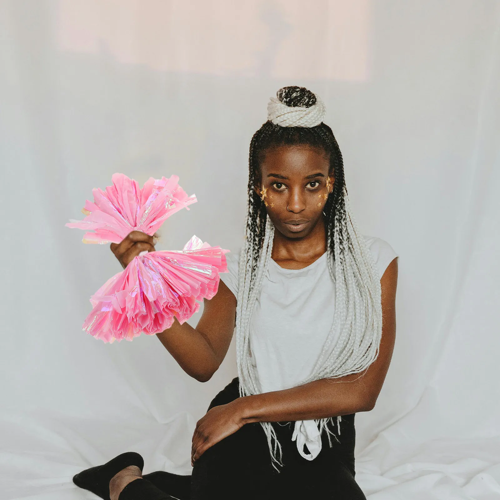 2pcs Cheerleading Spirit Flowers Lightweight Sport Pom Poms Comfortable Handle Team Spirit Cheer Accessories For Dance
