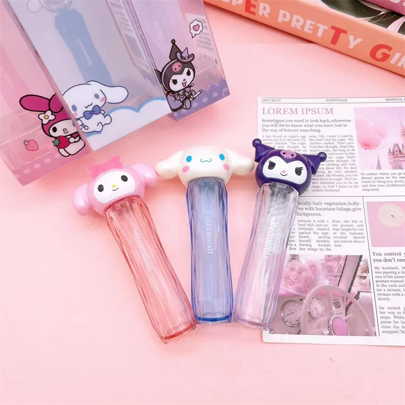 

SanrioHello Kitty Kuromi Cinnamoroll Cute Mini Sub-packaging Toothpick Holder for Outdoor Travel