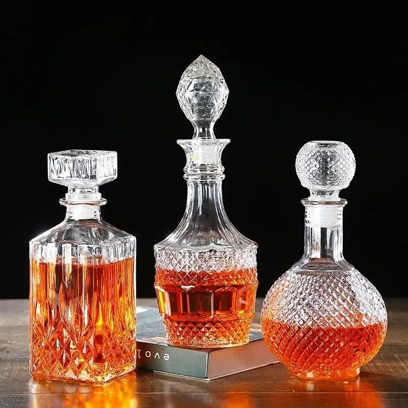 Novelty design multi styles barware wine glass bottle 250-1000ml lead-free glass whiskey decanters for Liquor Bourbon Scotch