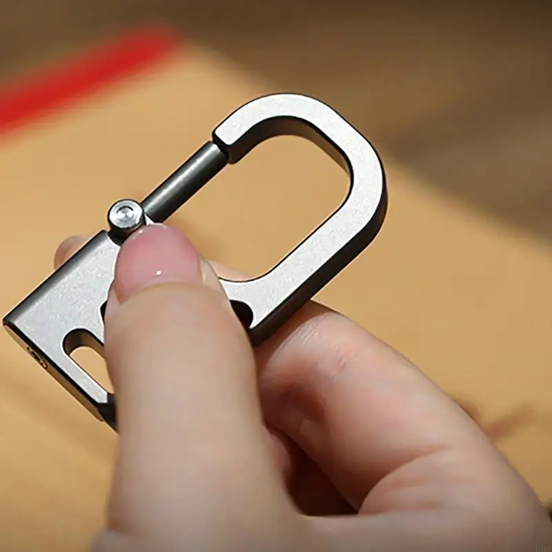 

L38F Multifunctional Keychains Durability Titaniums Gadget Compacts Outdoor Tool