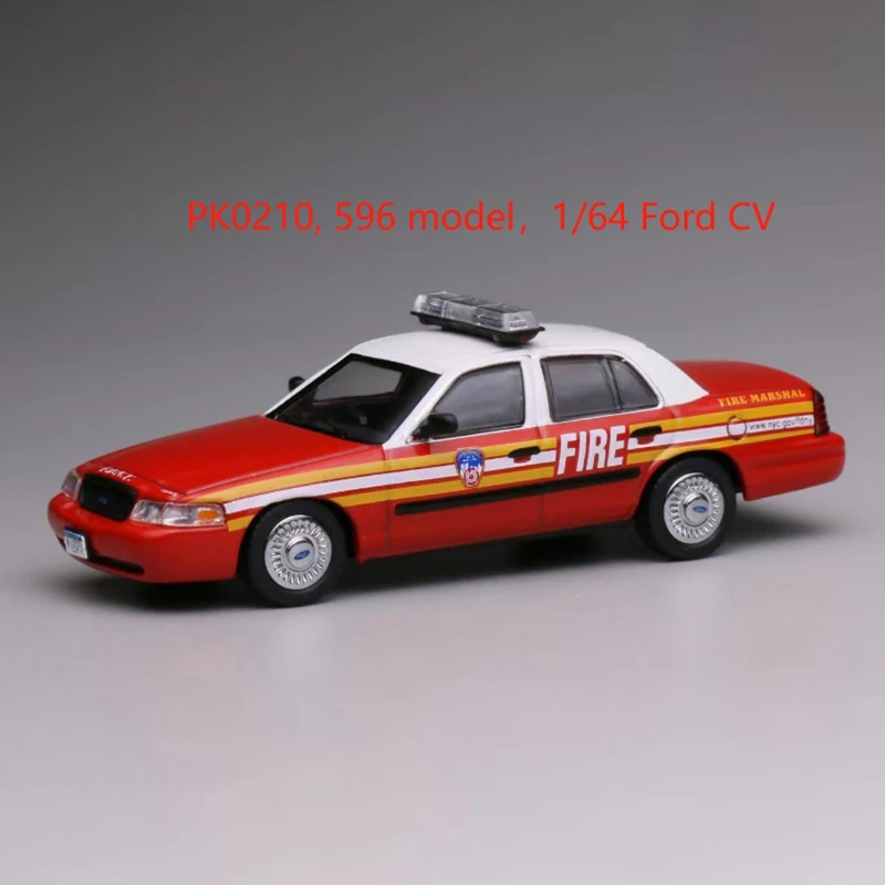 596 escala 1:64 motor de bombeiros Los Angeles Suburban CV New York Fire Victoria Simulação Liga Modelo de carro Display Presente colecionável