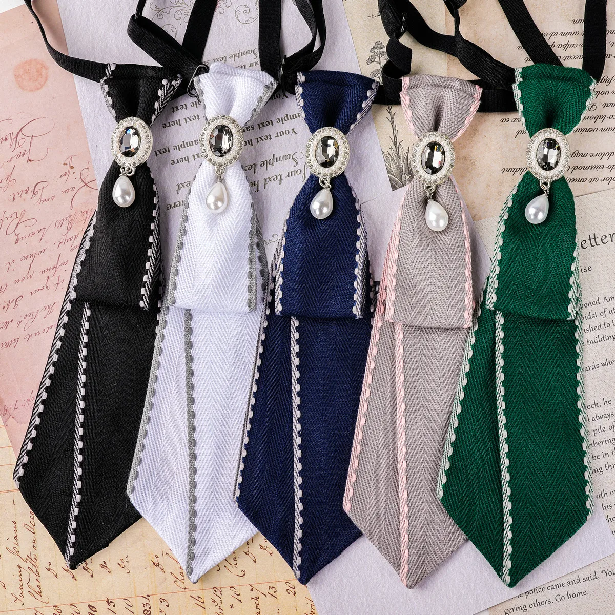 Handgefertigte grüne Krawatte mit Kristall-Strass-Perlen für Herrenhemden, britische Mädchen- und Jungen-Krawatten, Schuluniform, schwarze Damen-Krawatte