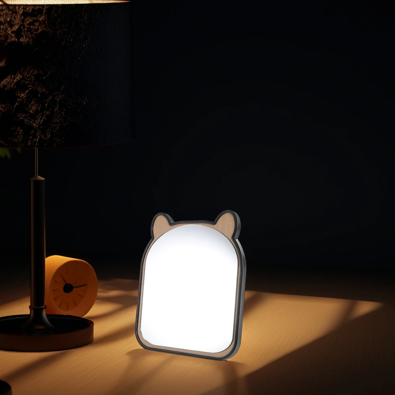 

Adorable Wood Animal Design Makeup Mirror for Desk Compact Portable High Definition Reflection Bathroom Nursery