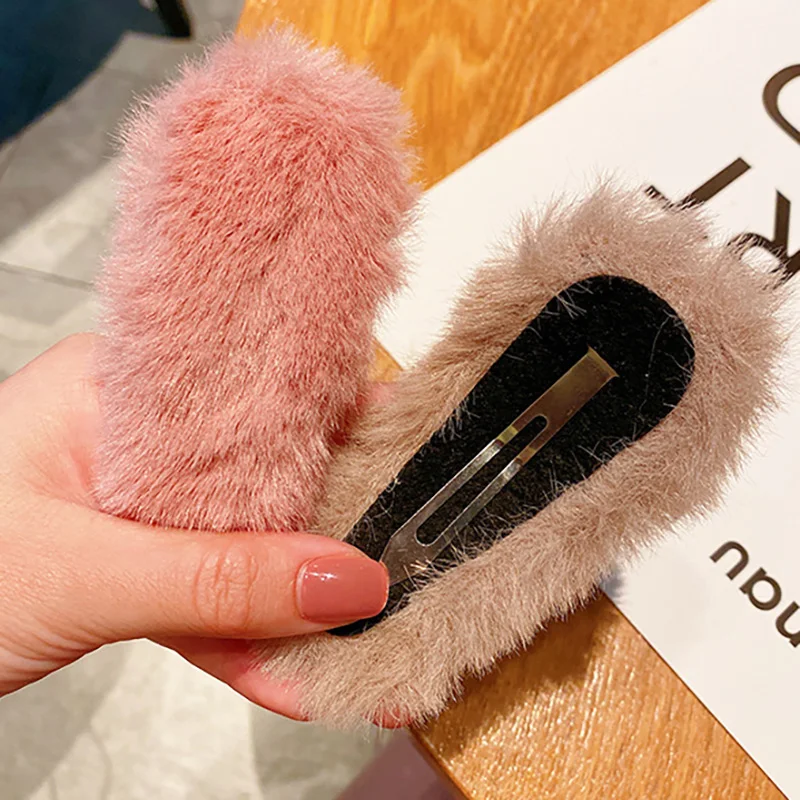 

Autumn Winter Hair Clips Plush Curly Fluffy Barrette BB Hairpins For Women Girls Hairpins Faux Fur Barrettes Cute Lovely Hairpin