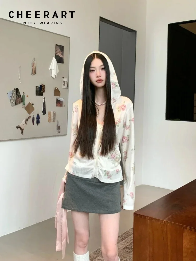 

CHEERART женский кардиган с капюшоном и цветочным принтом, топ с длинными рукавами и v-образным вырезом на молнии, трикотаж с карманом-кенгуру, милый вязаный топ, одежда