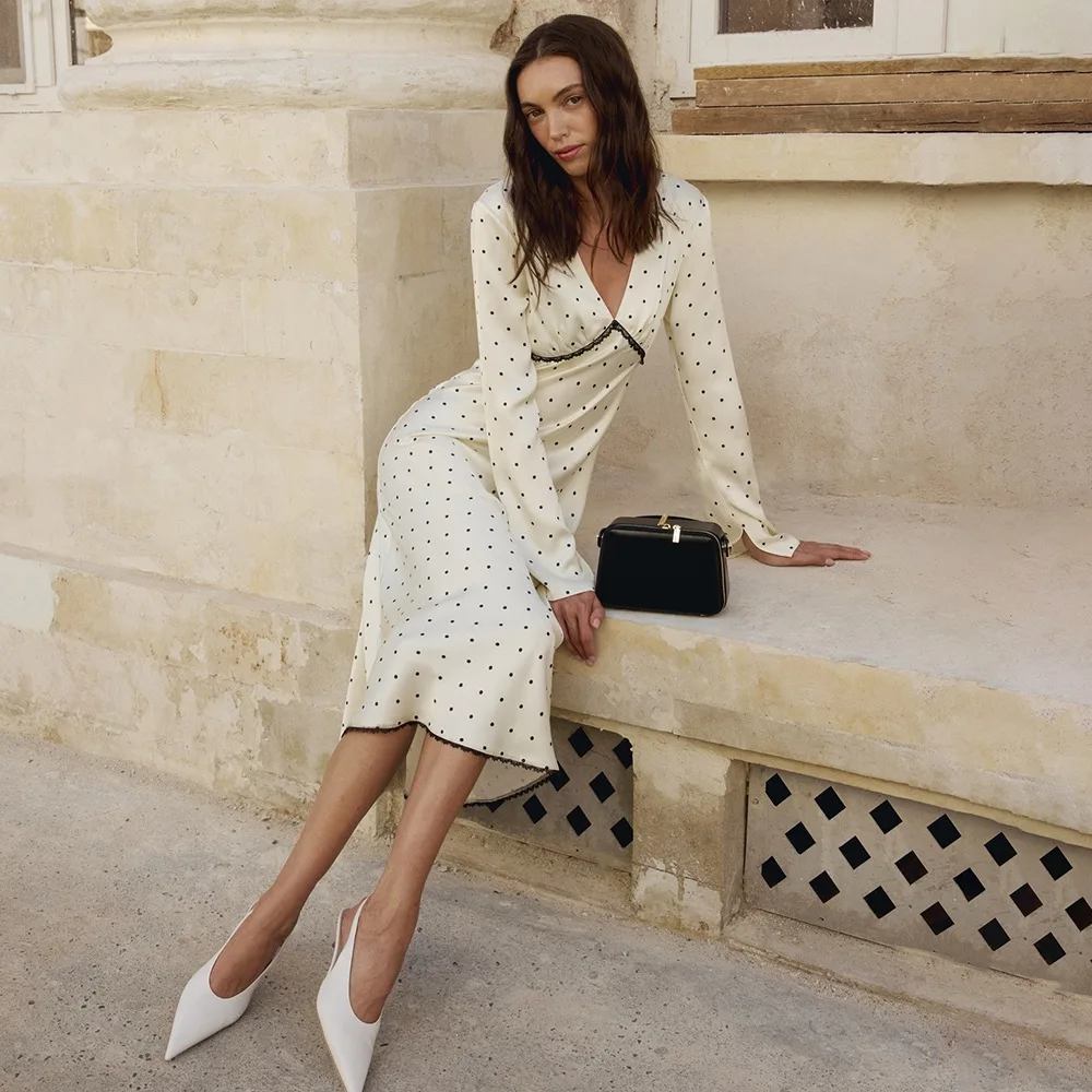 Sukienka midi damska Onecozyday, biała, w kropki, satynowa, z długim rękawem, głęboki dekolt w serek, dopasowana, codzienna, elegancka, sukienki na wiosenne przyjęcia 2026