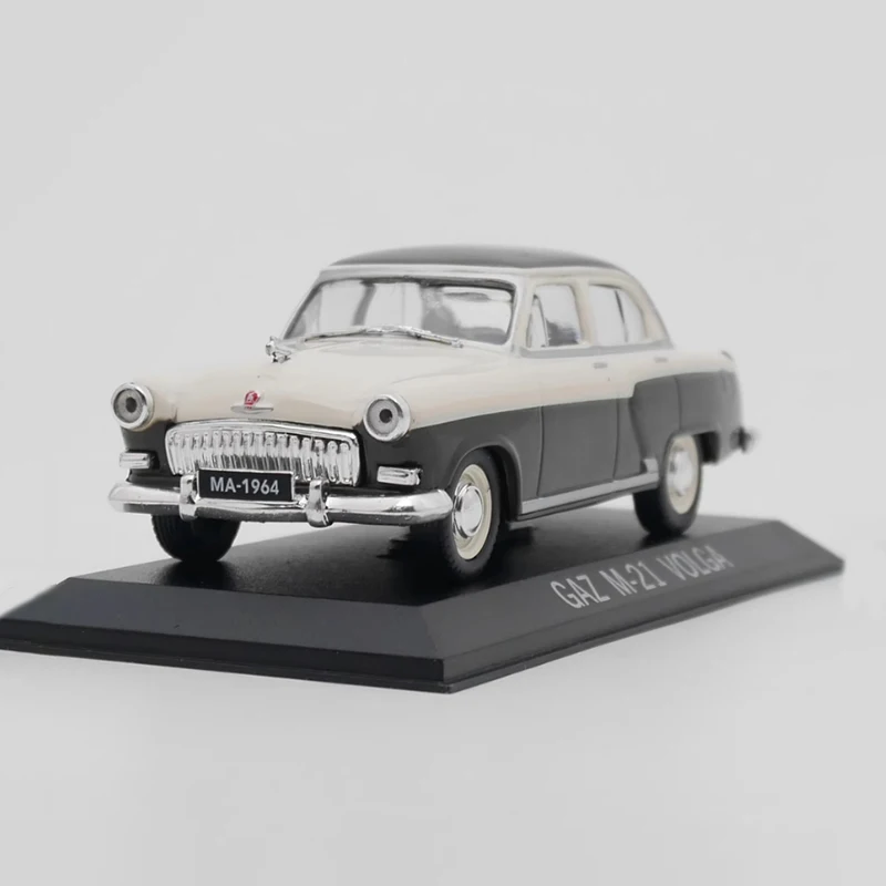 

IXO Diecast 1:43 Scale Gaz M-21 Volga Alloy Retro Classic Car Model Finished Product Simulation Toy Collection Gift Static Model