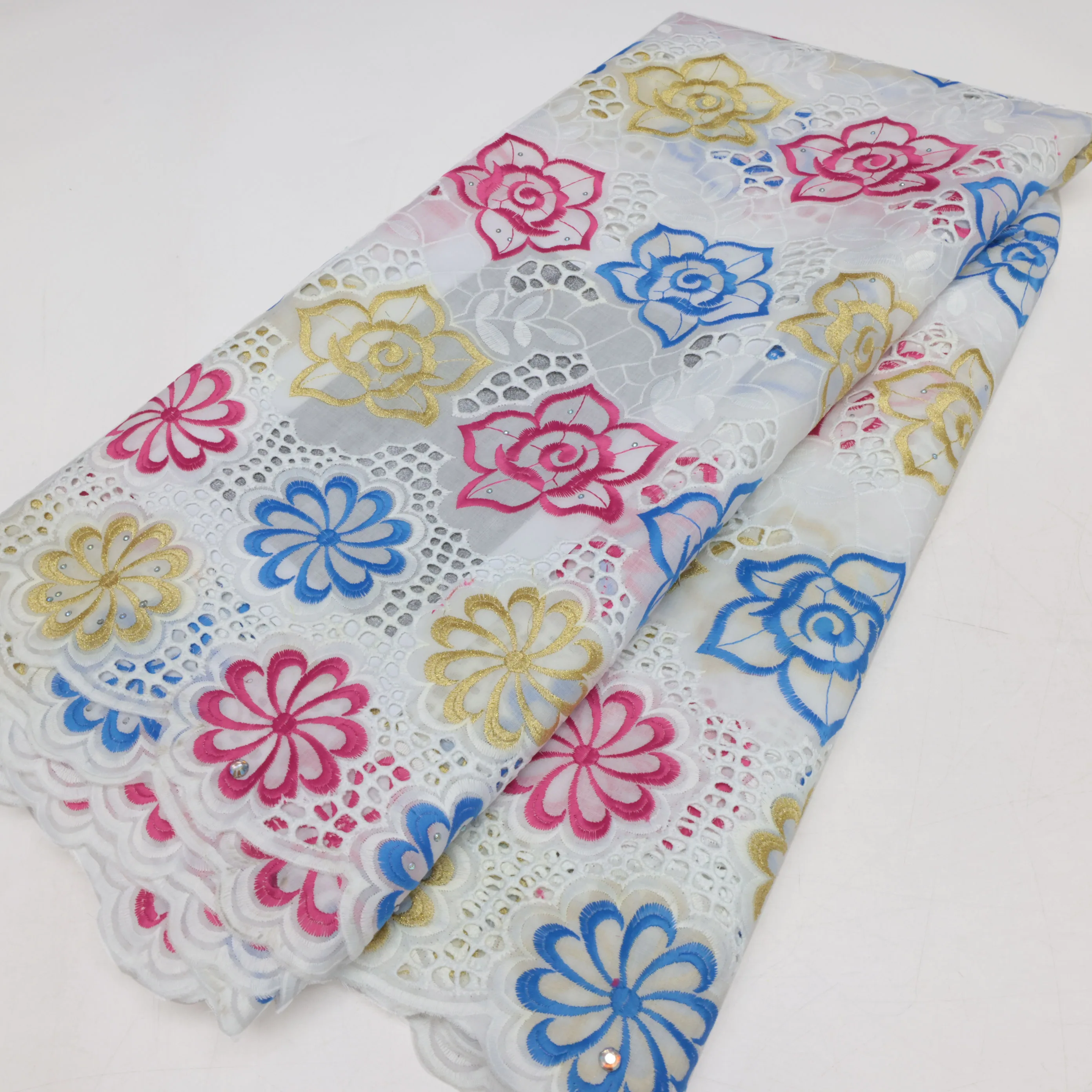 

African Cotton Lace Fabric 2024 Latest Swiss Voile Lace Nigerian Stones Lace Fabric for Women Elegant Party Dress