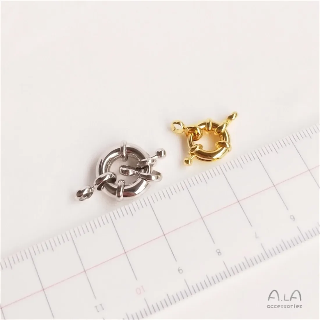 

18K Gold Platinum Spring Buckle Steering Wheel Buckle Circle Pearl Necklace Buckle Handmade DIY Jewelry Accessories B927