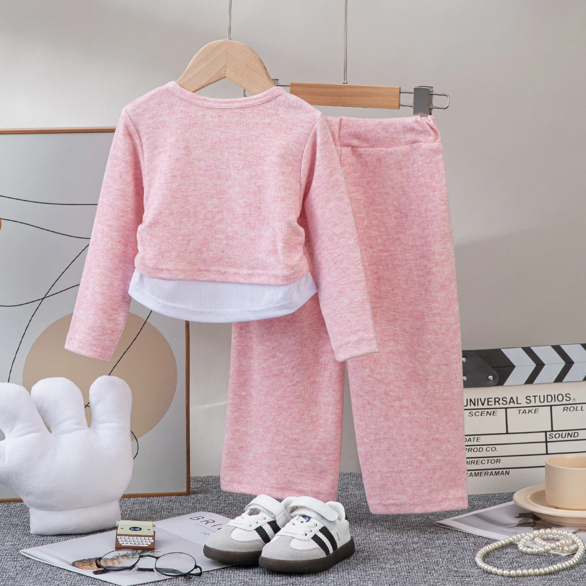 Einfarbiges, langärmliges Oberteil und Hose für Mädchen im Frühling/Herbst, lässiges zweiteiliges Set, trendiges Outfit, modische Kinderbekleidung – Detail 2