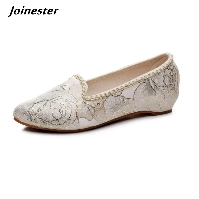 Women's Ethnic Embroidered Slip-On Pumps Pointed Toe Retro Dress Shoes Vintage Loafers Dance Footwear for Spring Summer