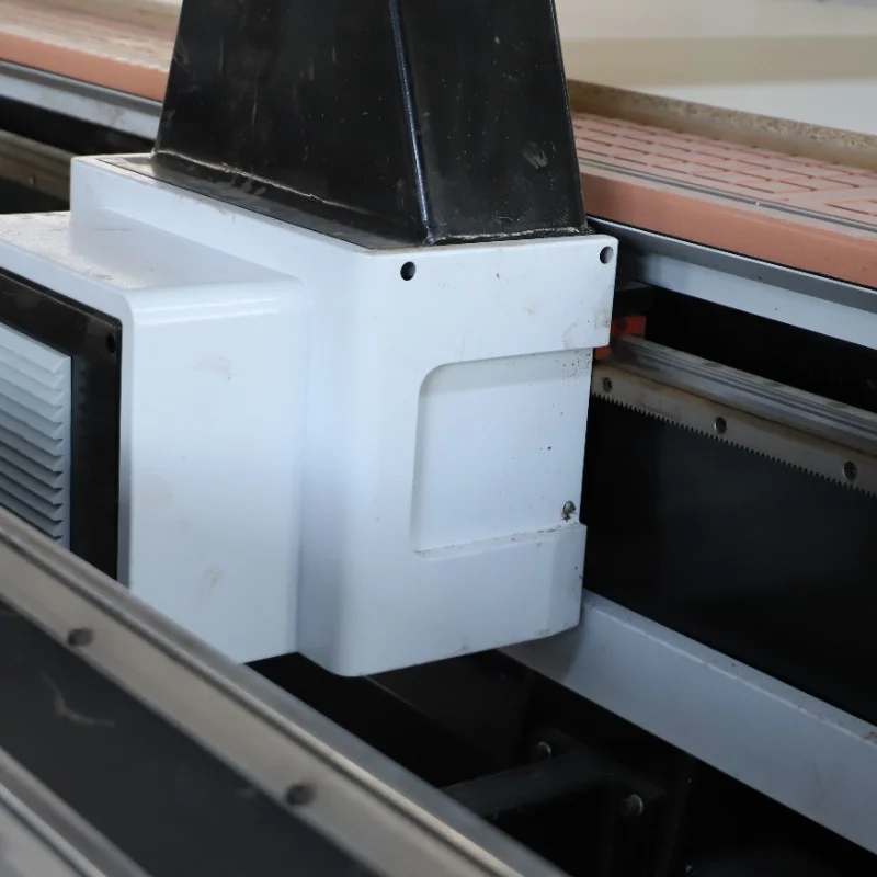 CNC woodworking carving cutting machine (suitable for furniture door making) with laser marking head