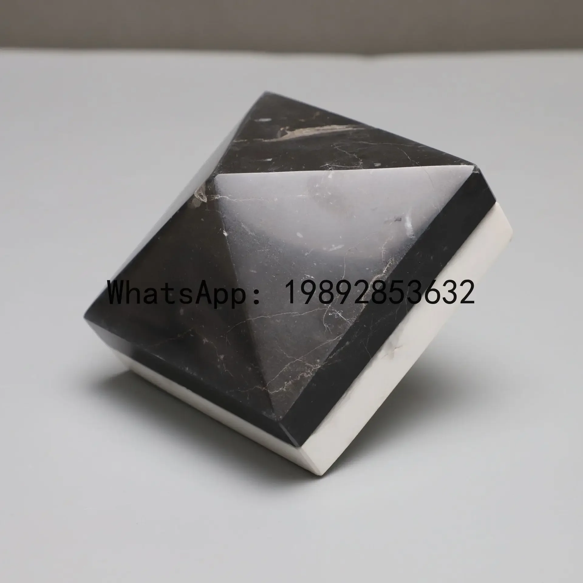 

A21Geometric Marble Sculpture Black and White Marble Splicing Geometric Block Semicircle Decorative Figurines Home Decoration