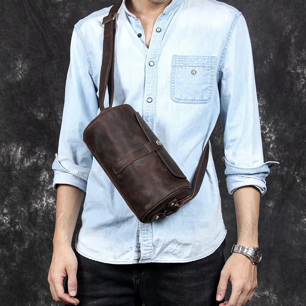 S.WORKER Echtleder Herren Umhängetasche, Bucket Bag, Vollnarbig, Trendige Casual Crossbody-Tasche, Mini-Umhängetasche für Handy & Schlüssel – Detail 5