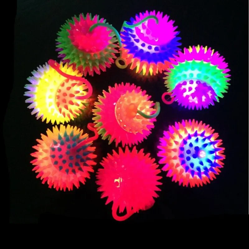 1pcs Sparkly LED Bouncy Balls Light Up Flashing Spiky Ball for Kids