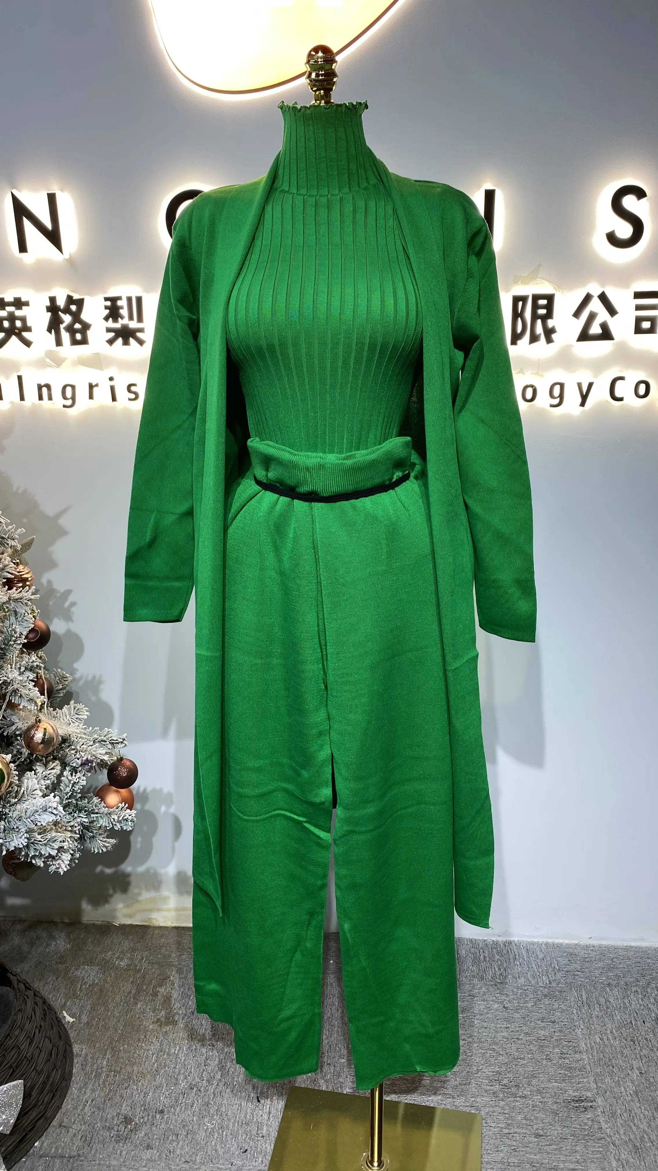 Long, loose-fitting, casual style for autumn and winter, solid color, collarless, elegant and simple design for women.-GZXX299