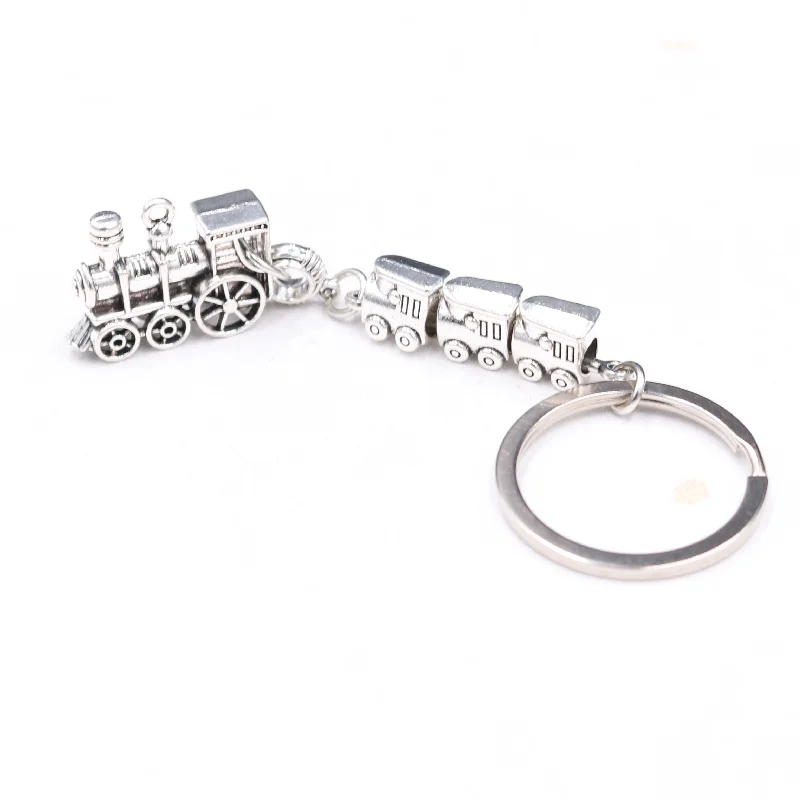 Creative Retro 3D Train Metal Keychain DIY Nostalgia Jewelry Crafts Gift Key Ring For Woman and Man M2000