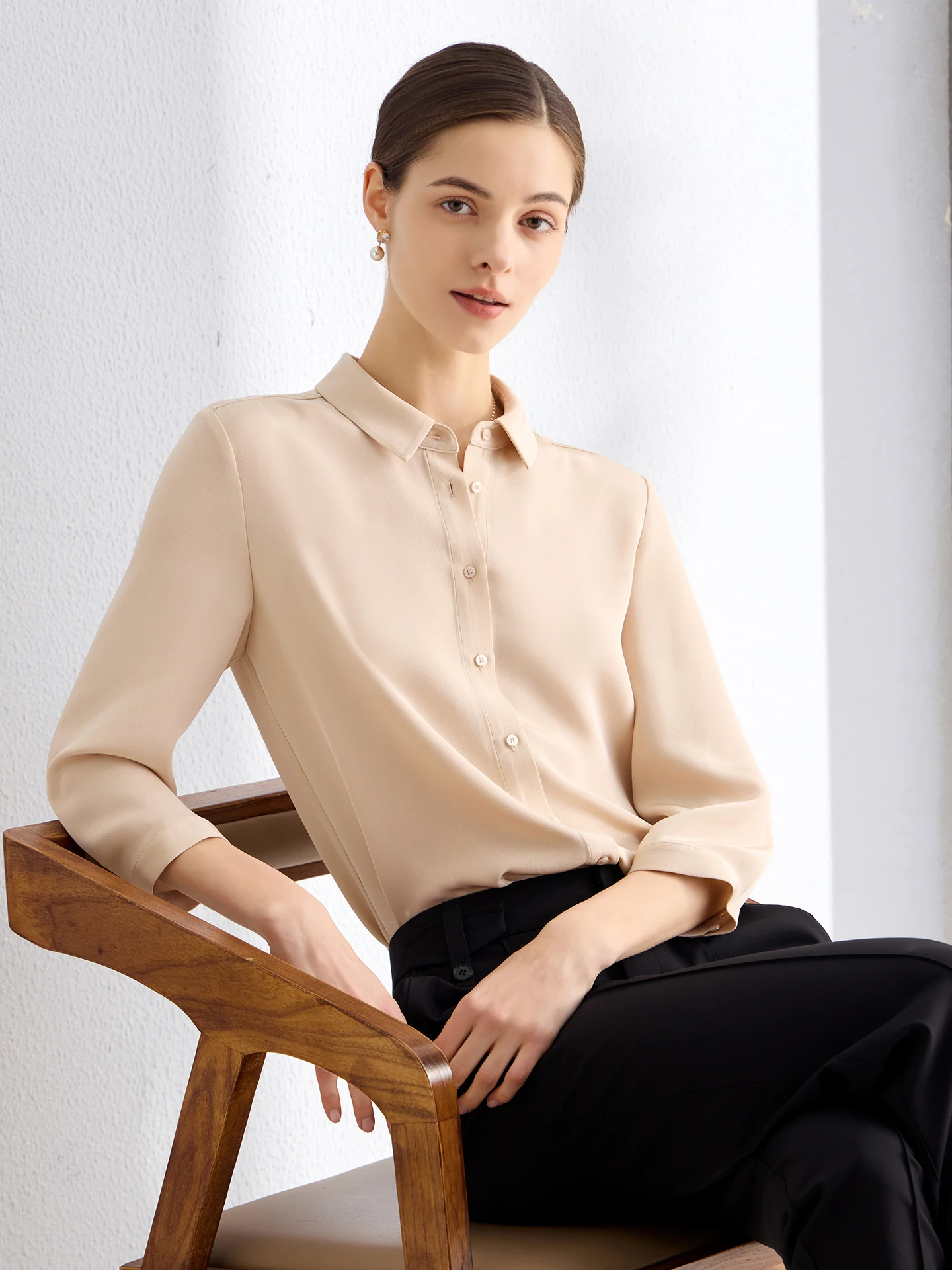 

Elegant Silk Shirt 6A Grade 30 Momme 100% Silk Seven-Quarter Sleeve High-End True Silk Shirt for Women Commute Style