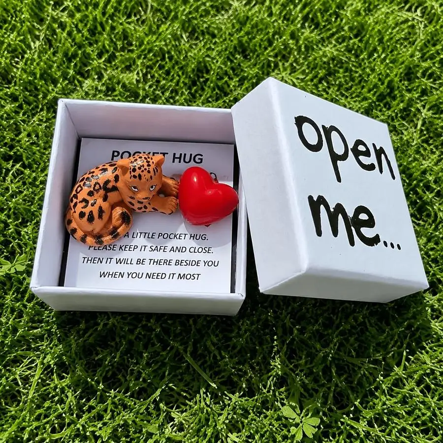 1/5/10/20/50/100pcs Set: Box + Card + Resin Little Leopard + Resin Heart, Surprise Party Gift Box with Little Leopard, Includes
