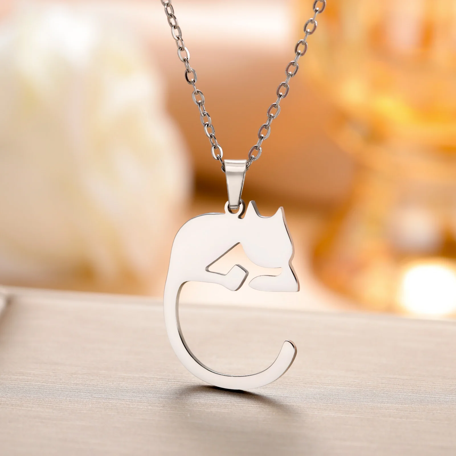 Teamer Lying Cat Pendant Necklace for Women Girls Stainless Steel Cute Animal Pet Necklace Lovely Daily Jewelry Friend Gift