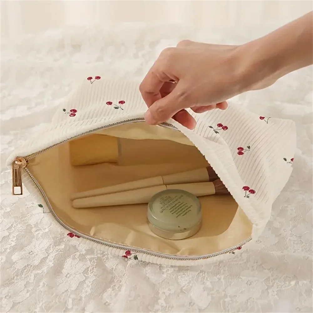 Thumbnail 3 - #61 Best Selling Travel Pillows