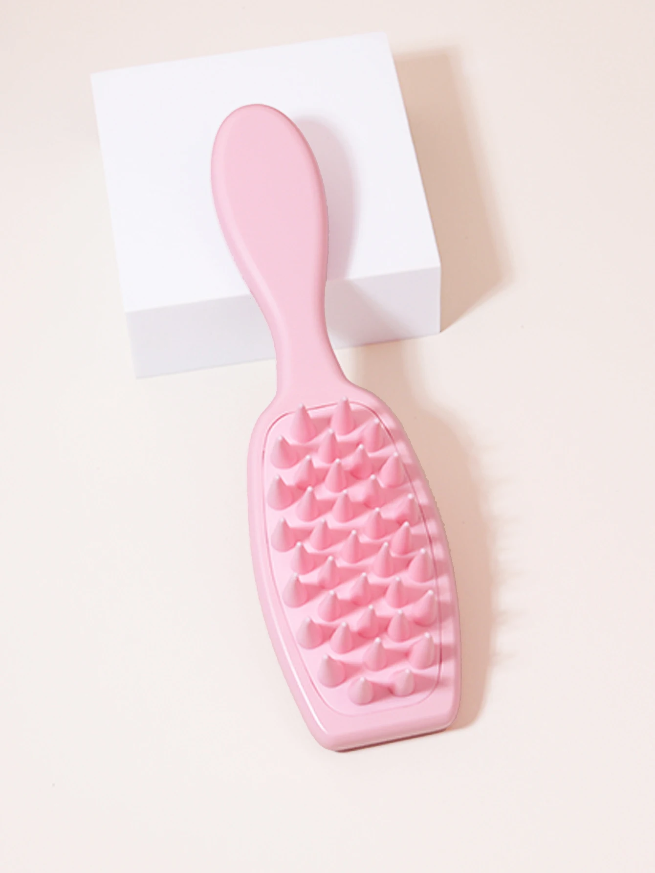 Shower brush, portable shampoo brush, handheld soft scalp massage brush, shower massage brush, suitable for everyone to use