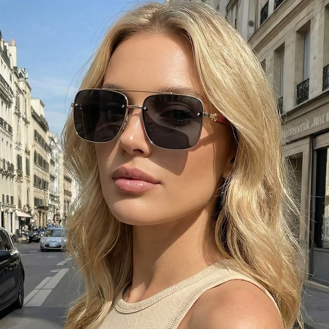 1 Stück Damen-Sonnenbrille, neues Modell, Metallrahmen, quadratische Form, Doppelbügel, luxuriös, vielseitig, dezentes Design, perfekt für D