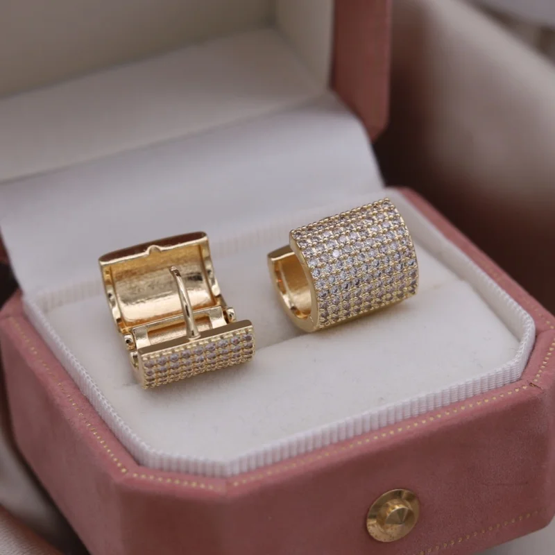 2024 French new design fashion jewelry 14K gold plated zircon round earrings elegant women\'s daily work accessories