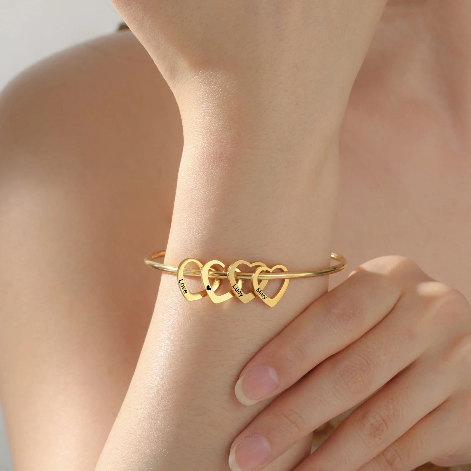 سوار مخصص بتصميم قلب للأصدقاء - مراجعة Men'S Accessories Jewelry Bracelet وسعره