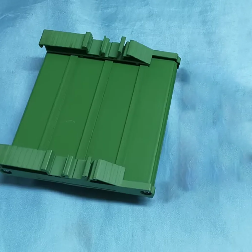 The terminal block DIN-814P-A4