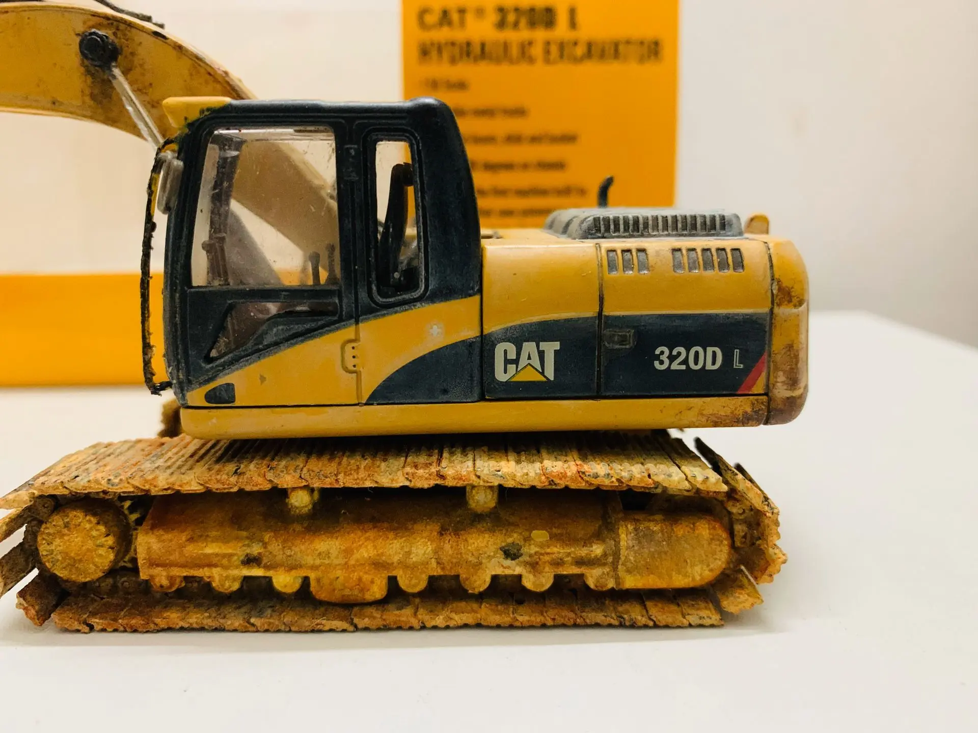 320D L Hydraulic Muddy Edition 1:50 Scale DieCast Metal Collectible Model 55214 New in Box