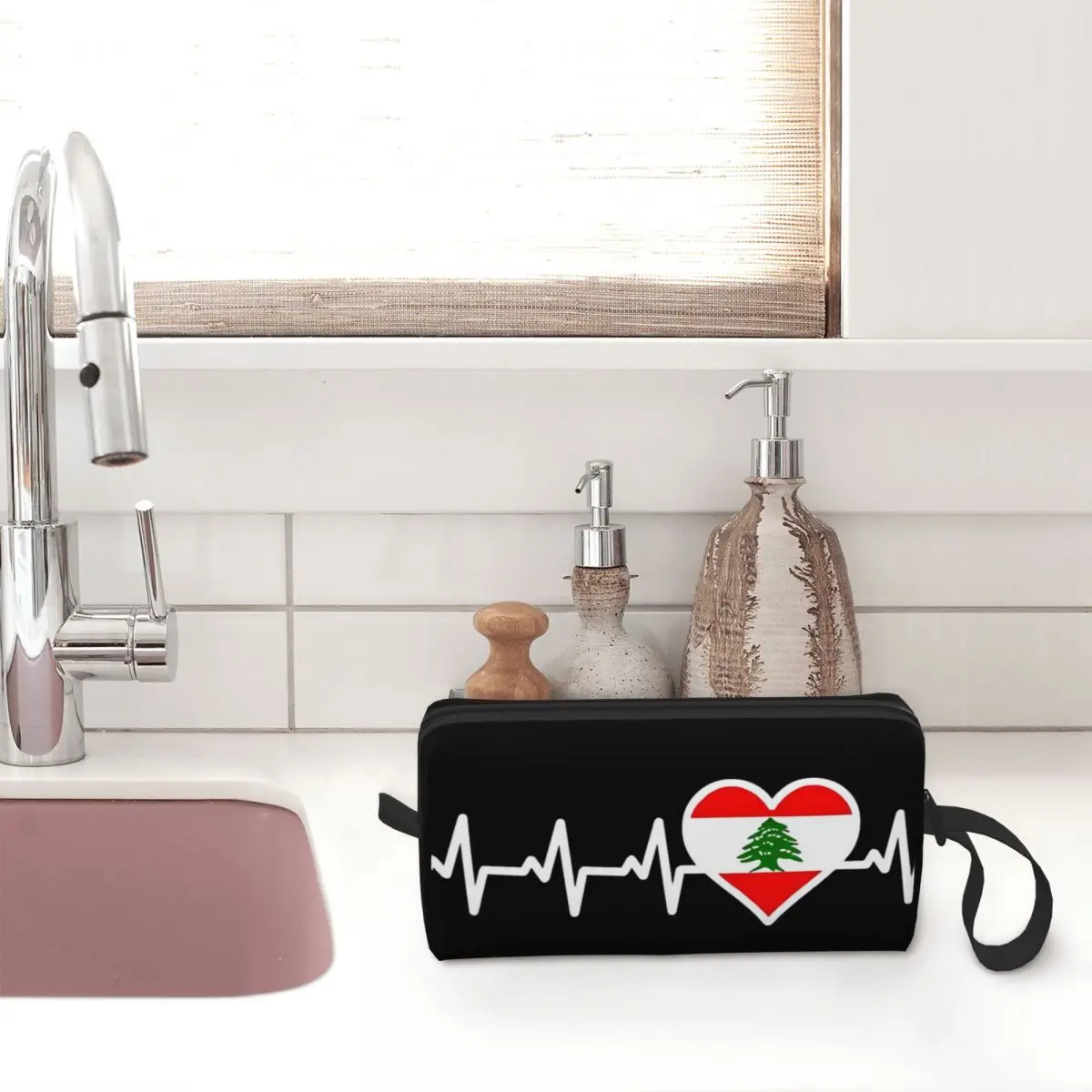 Lebanon Flag Lebanese Roots Heartbeat Cosmetic Bag for Women Makeup Bags Travel Water Resistant Toiletry Bag Organizer Merch