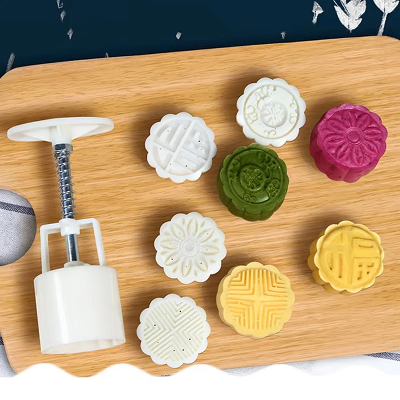 

6Pcs 3D Flowers Pattern Moon Cake Mold Round Pasrty Molds Bakeware Hand Press Dessert Mould Pastry Mooncakes DIY Baking Tools
