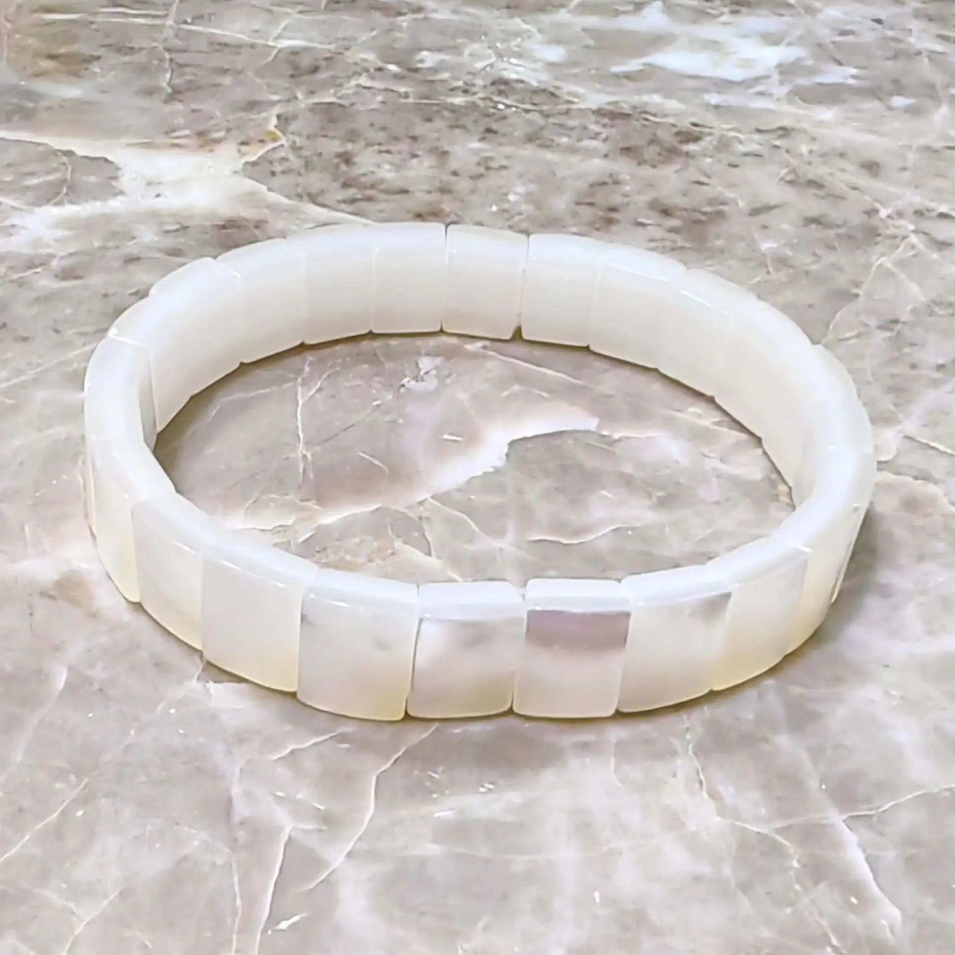 WT-MPB136 Beautiful Natural Shell White Yellow And Abaloneshell Big Small Size Bracelet Bangle For Unisex Holiday DecoratIve